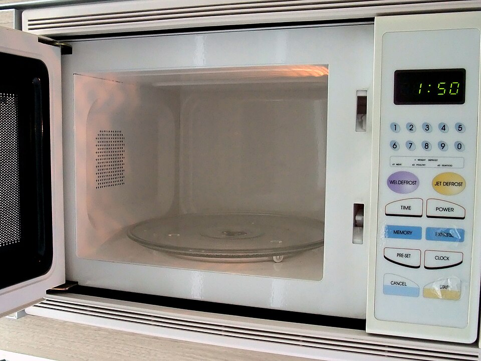 File:Microwave oven (interior).jpg